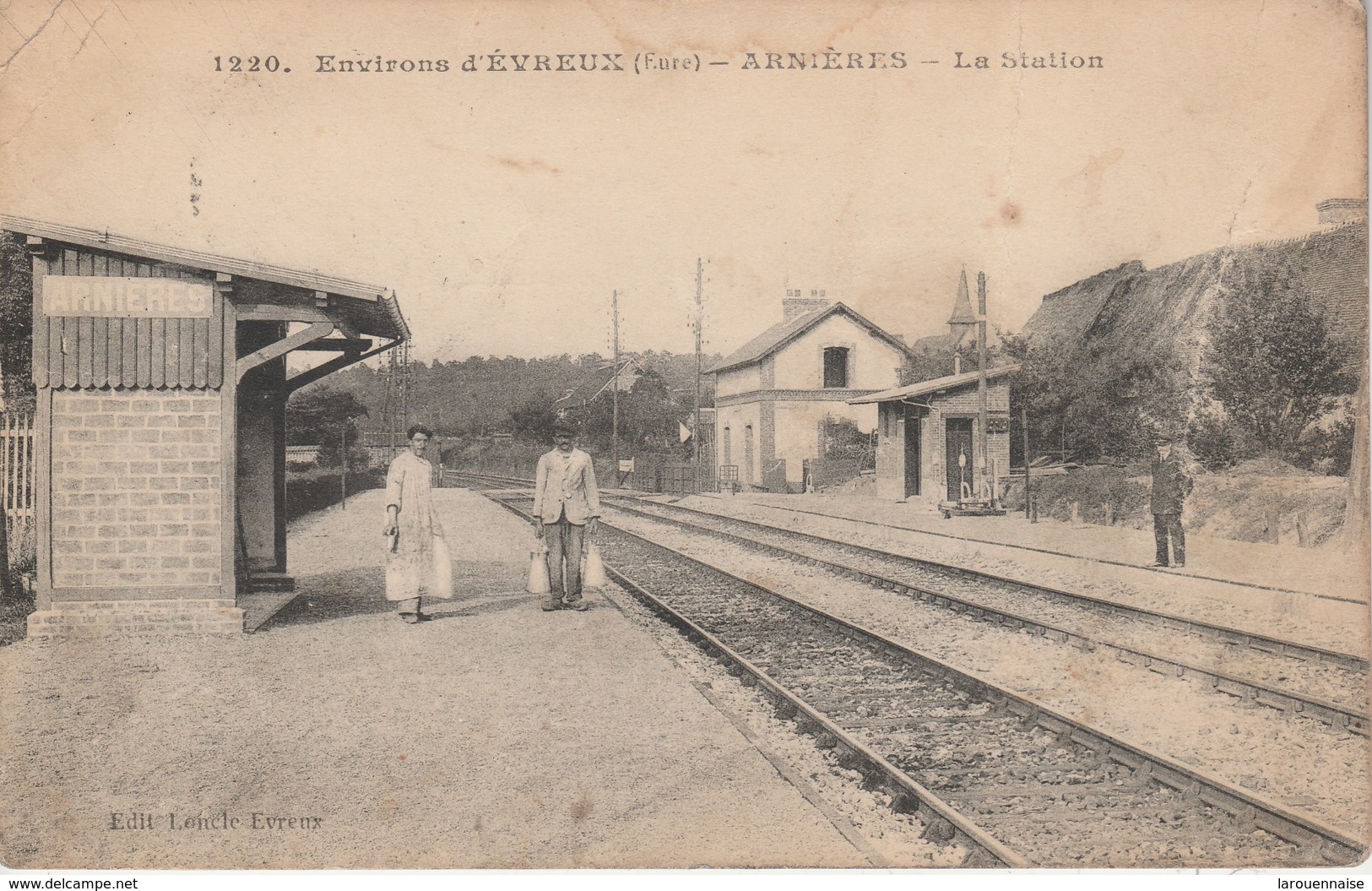 27 - ARNIERES - La Station