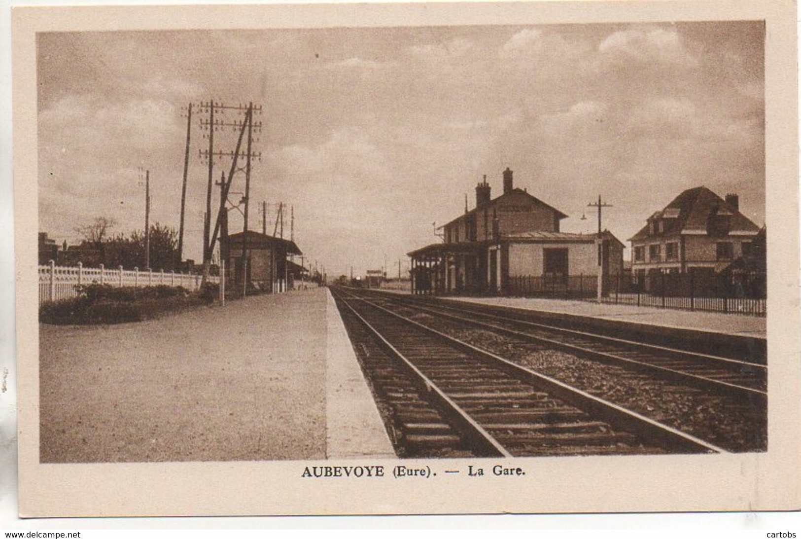 27 AUBEVOYE  La Gare