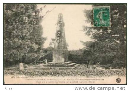 28 Nogent-le-Rotrou Environs de NOGENT-le-ROTROU LA FOURCHE - Monument commémoratif él D28D K28280K C28280C RH013301