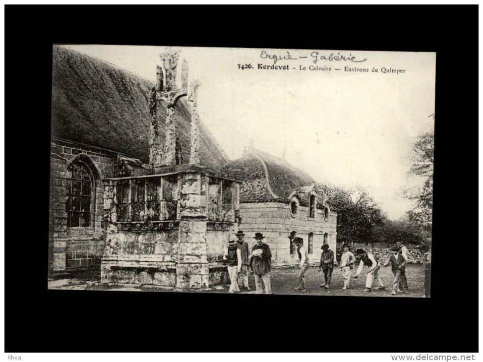 29 - ERGUE-GABERIC - Calvaire - jeux de boules