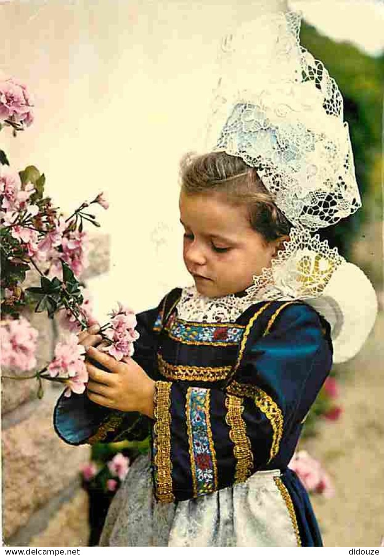 29 - Fouesnant - Fillette en costume de Fouesnant - Enfants - Folklore - Coiffes - Voir Scans Recto Verso