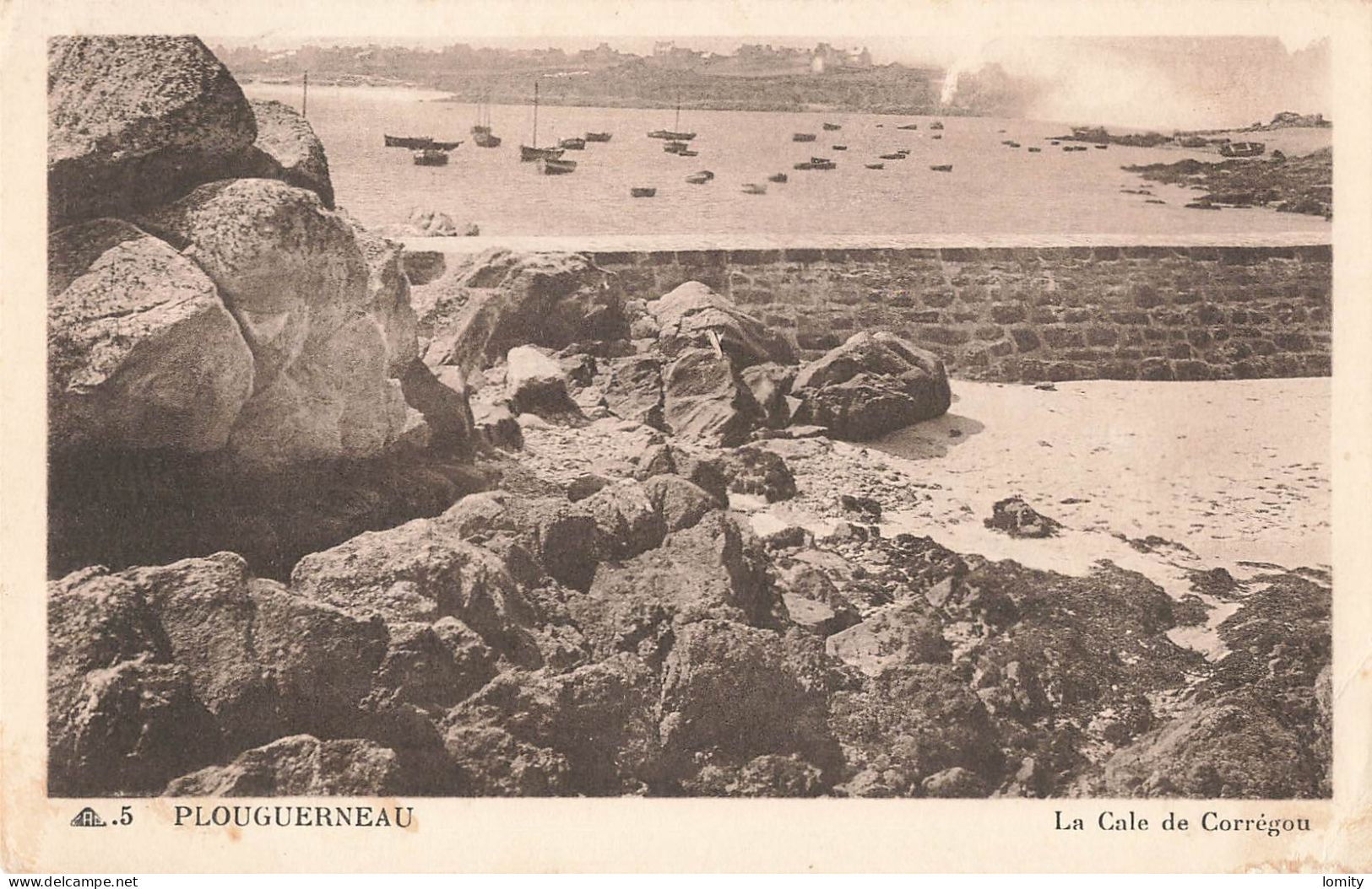 29 Plouguerneau cale de Corregou CPA cachet Plouguerneau 1950