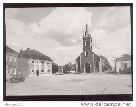 29254 pont-à-celles l'église édit.roch n° 4 automobile austin mini 1000 au 1er plan