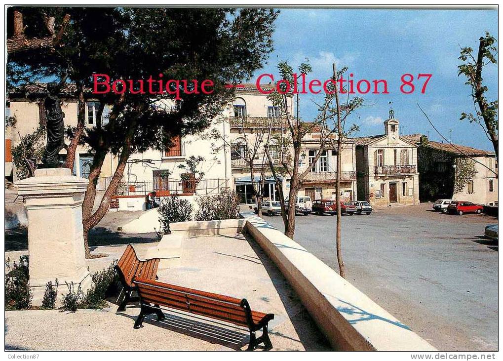 30 - GARD - GALLARGUES le MONTUEUX - PLACE de la CONCORDE et du COUDOULIE - CPSM 10x15 & DOS VISIBLE