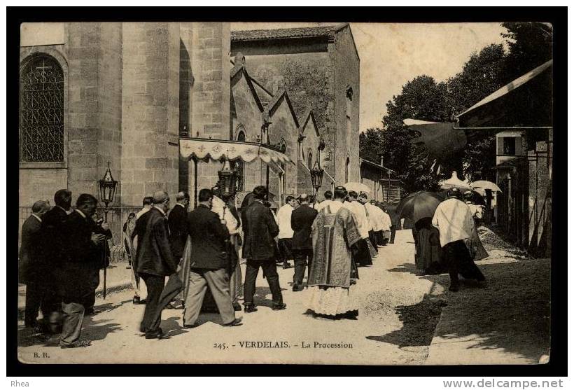 33 Verdelais procession D33D K33435K C33543C RH067606