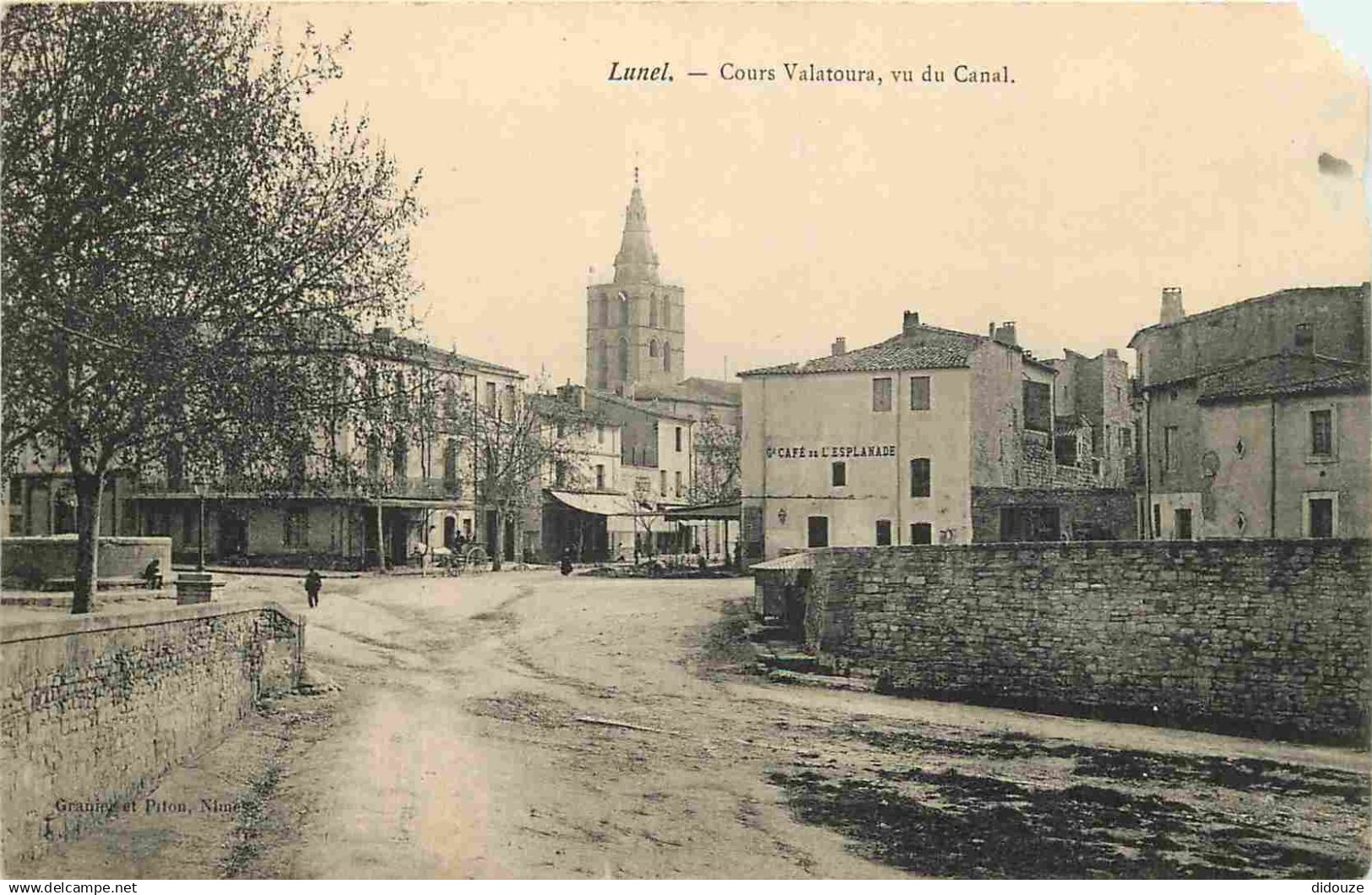 34 - Lunel - Cours Valatoura vu du Canal - CPA - Etat écornée - Voir Scans Recto-Verso