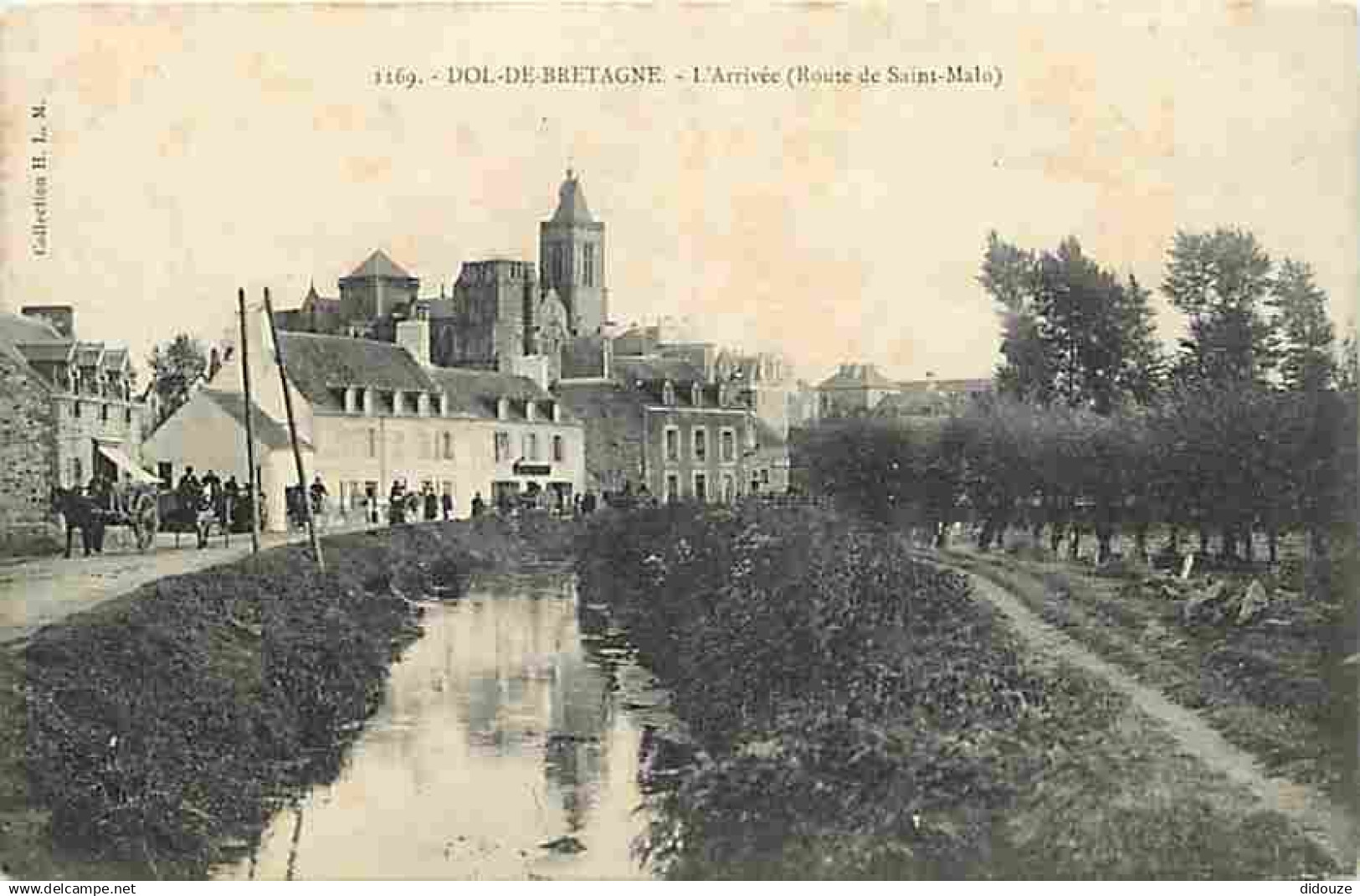 35 - Dol de Bretagne - L'Arrivée - Route de Saint Malo - Animée - CPA - Voir Scans Recto-Verso