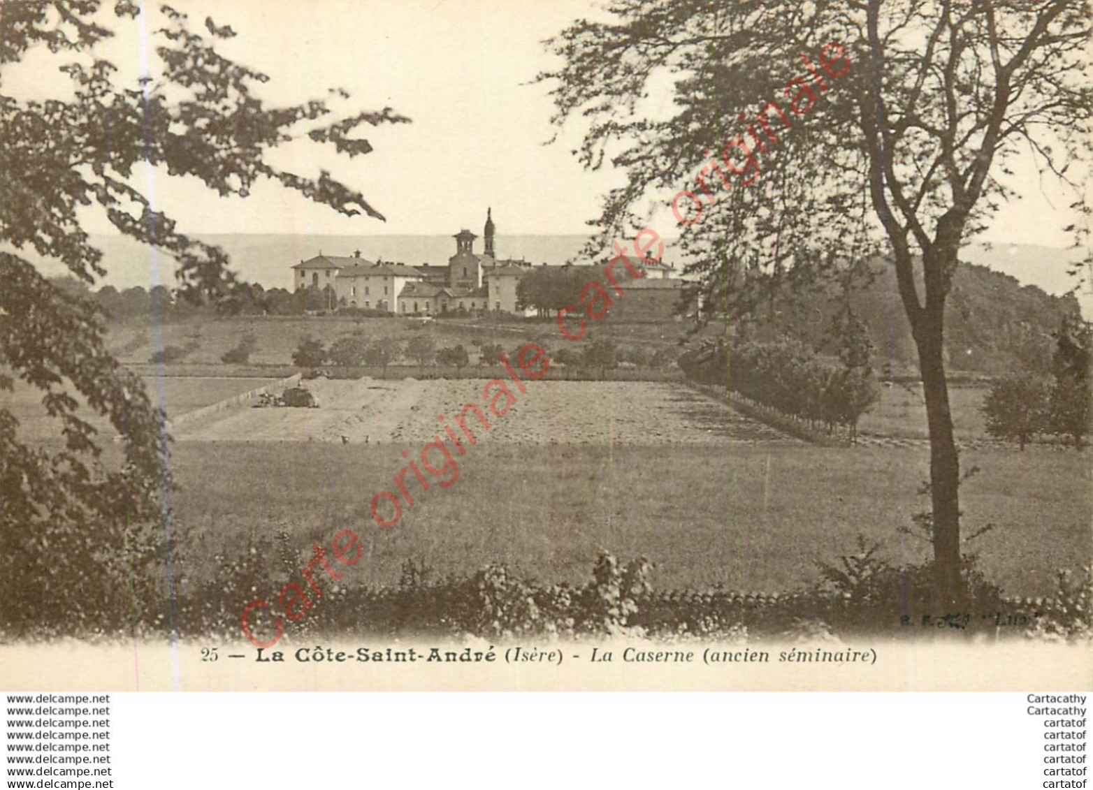 38.  LA COTE SAINT-ANDRE .  La Caserne . Ancien Séminaire .