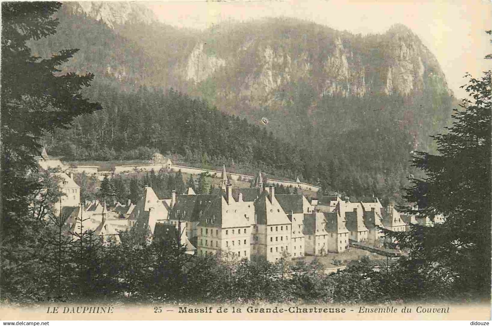 38 - La Grande Chartreuse - Couvent de la Grande Chartreuse - Vue Générale - CPA - Voir Scans Recto-Verso