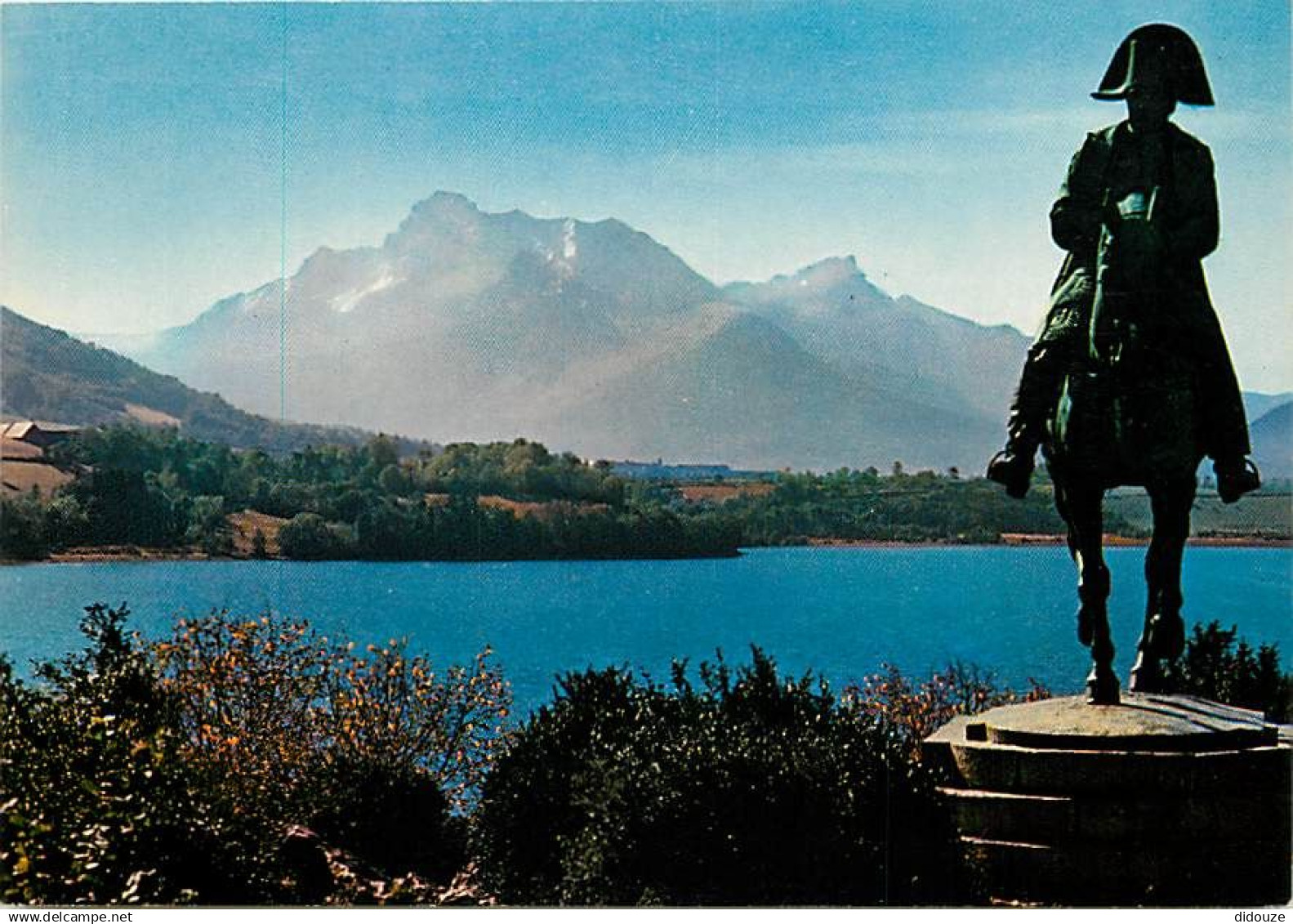 38 - Laffrey - La Statue de Napoléon (par Frémiet) au Lac de Laffrey  - Carte Neuve - CPM - Voir Scans Recto-Verso