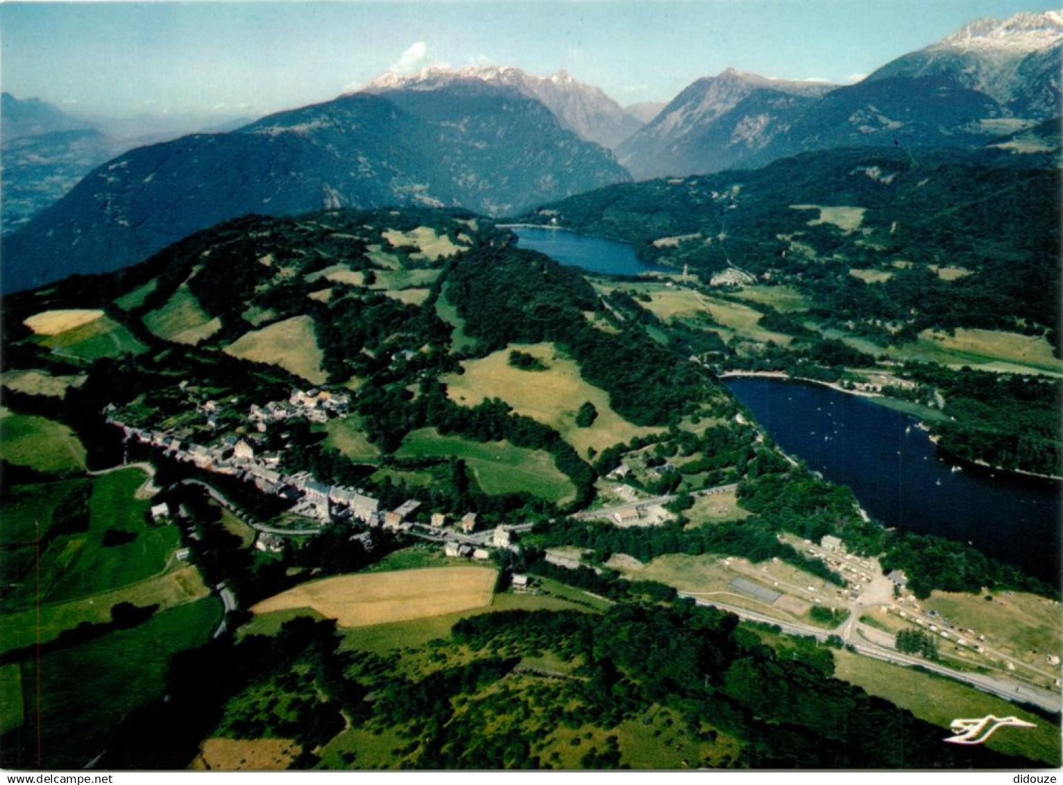 38 - Laffrey - Vue Générale aérienne - Le Lac Mort - Grand Lac de Laffrey - CPM - Voir Scans Recto-Verso