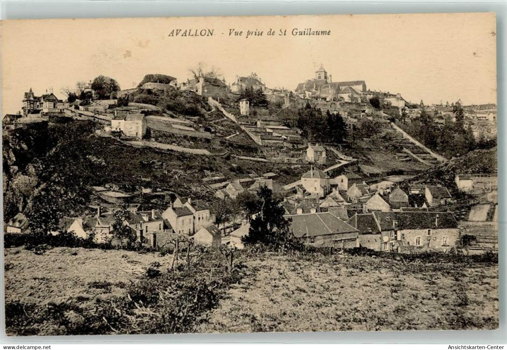 39479781 - Avallon