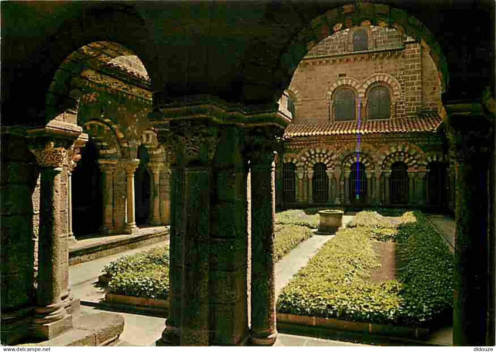 43 - Le Puy en Velay - Le Cloitre - CPM - Voir Scans Recto-Verso