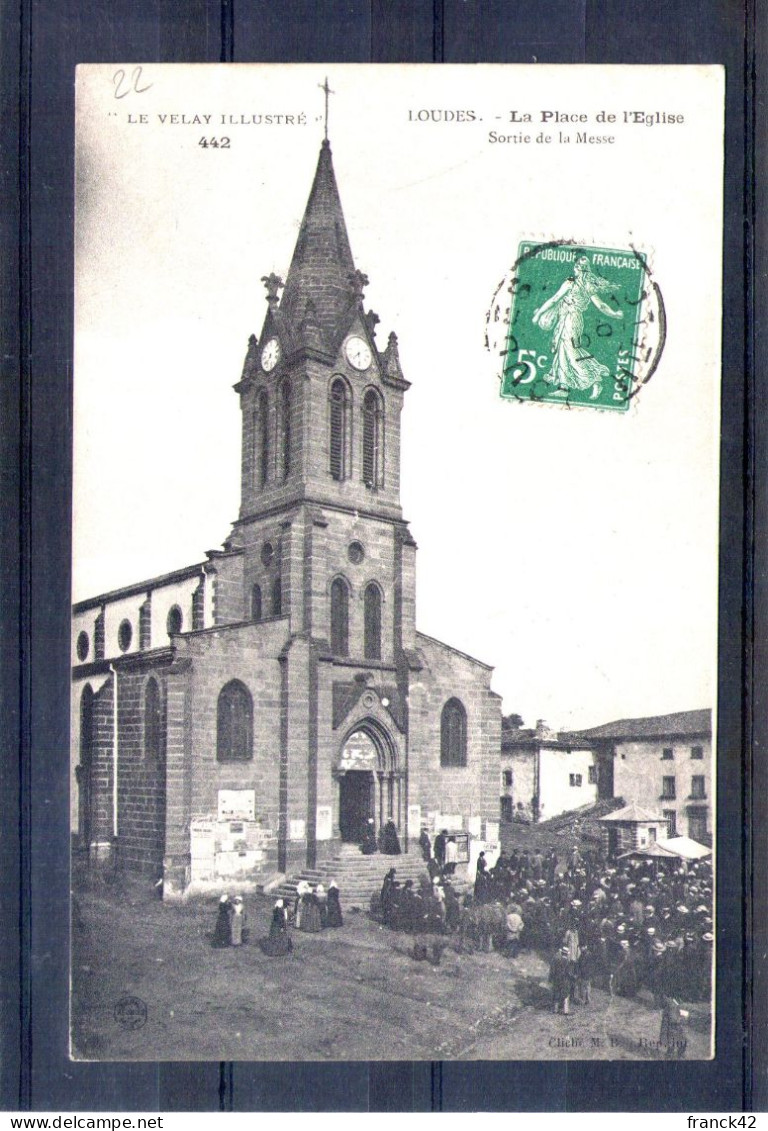 43. loudes. la place de l'église