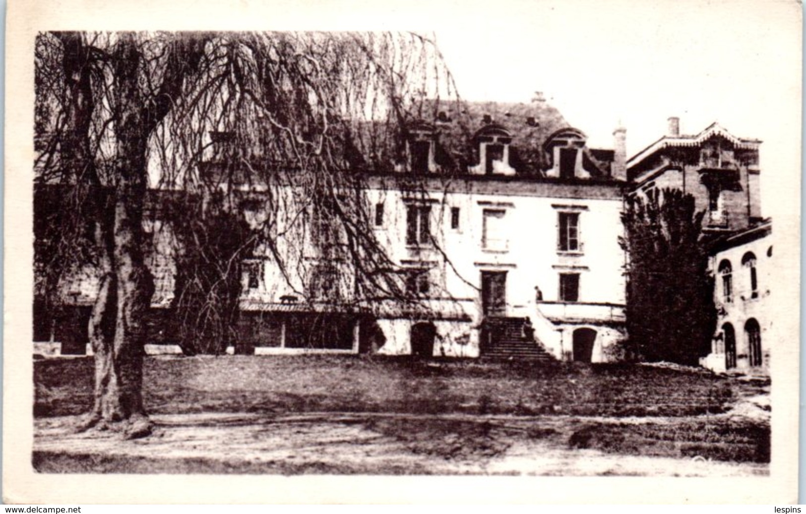 43 - RETOURNAC -- Château St André