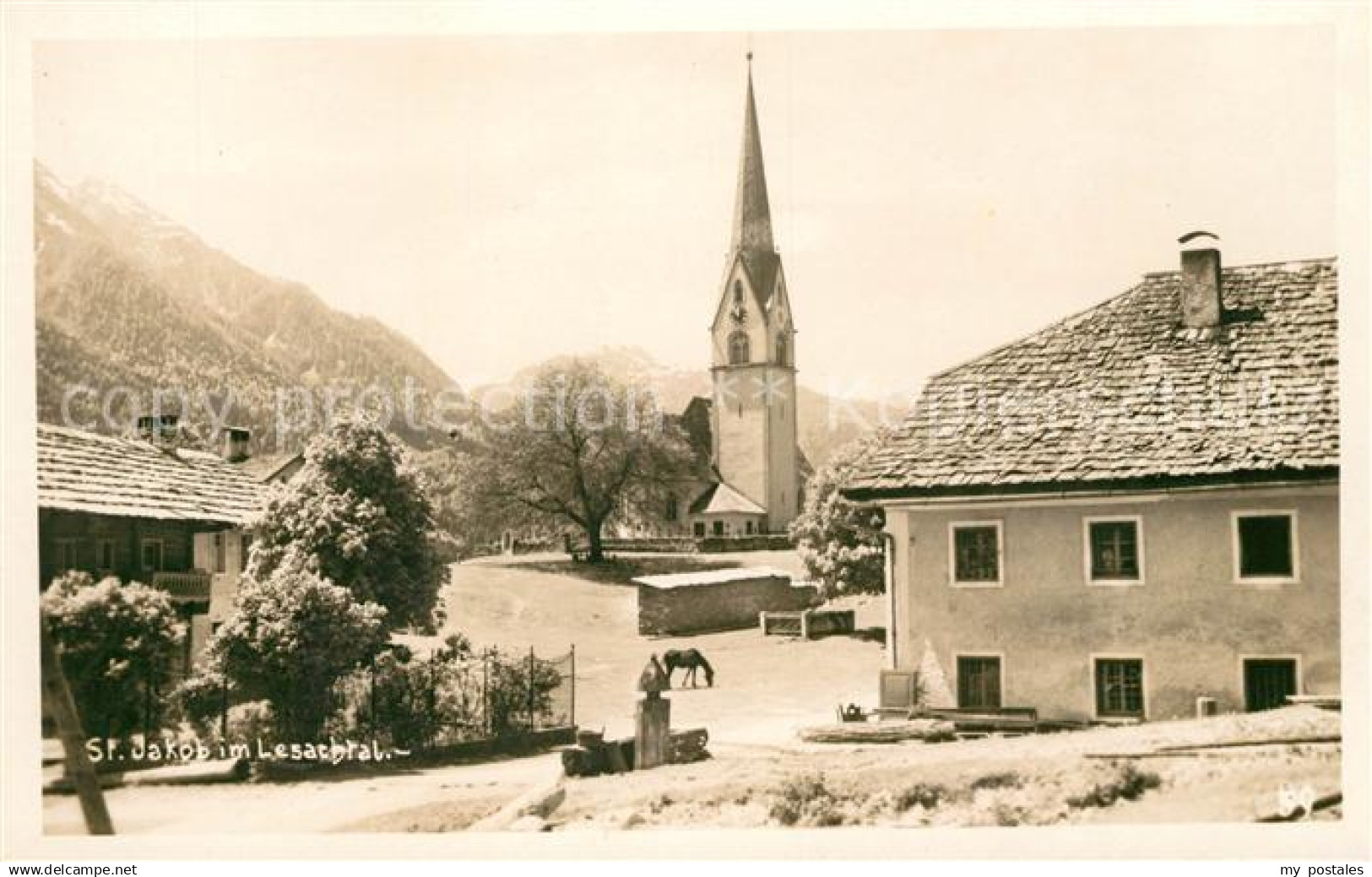 43088114 St Jakob Lesachtal Dorfmotiv mit Kirche