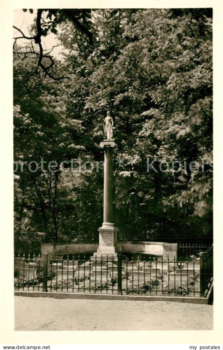 43372477 Berlin-Tegel Schloss-Tegel Grabst?tte der Familie von Humboldt Berlin-T