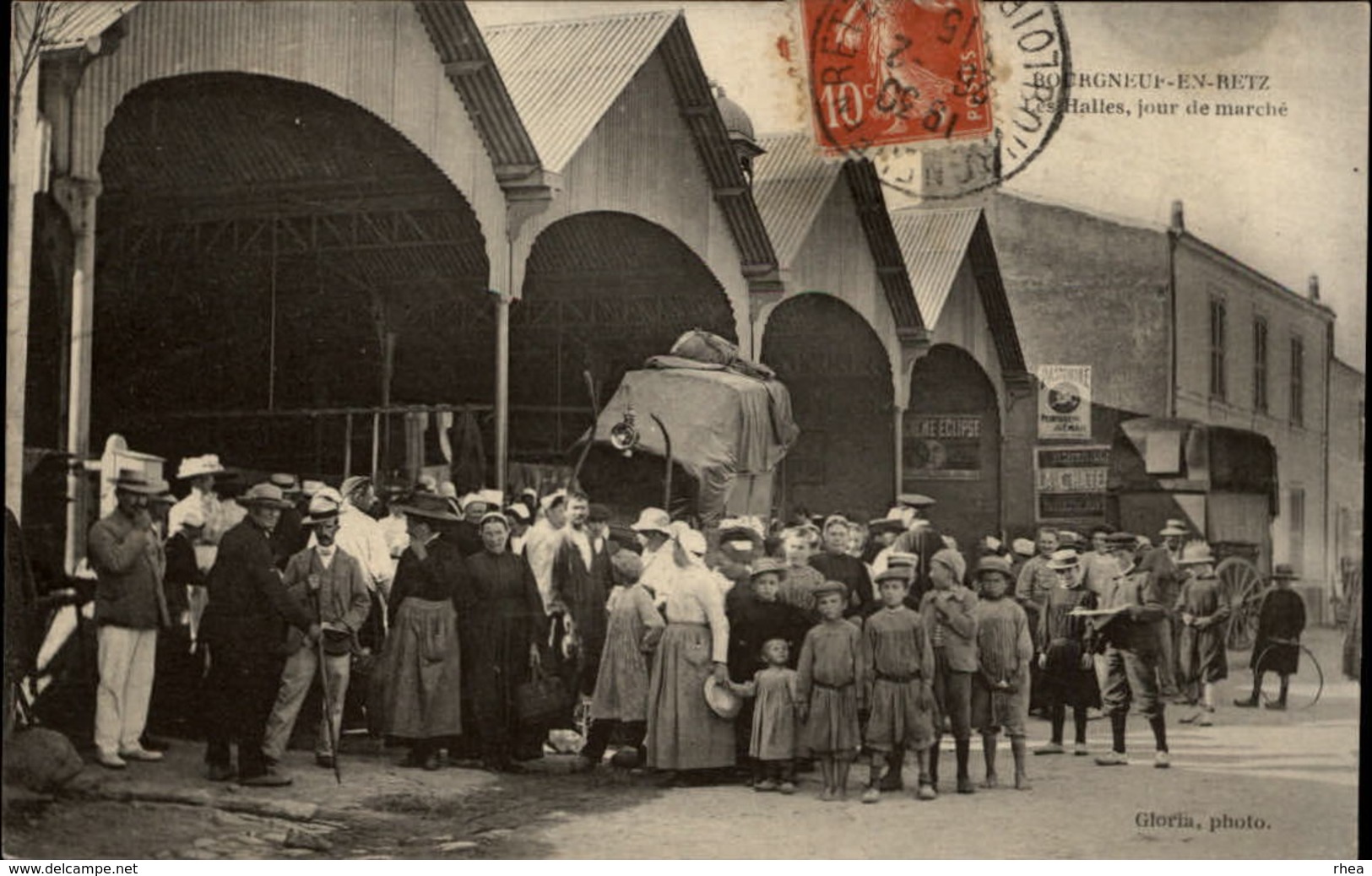 44 - BOURGNEUF-EN-RETZ - halle - marché