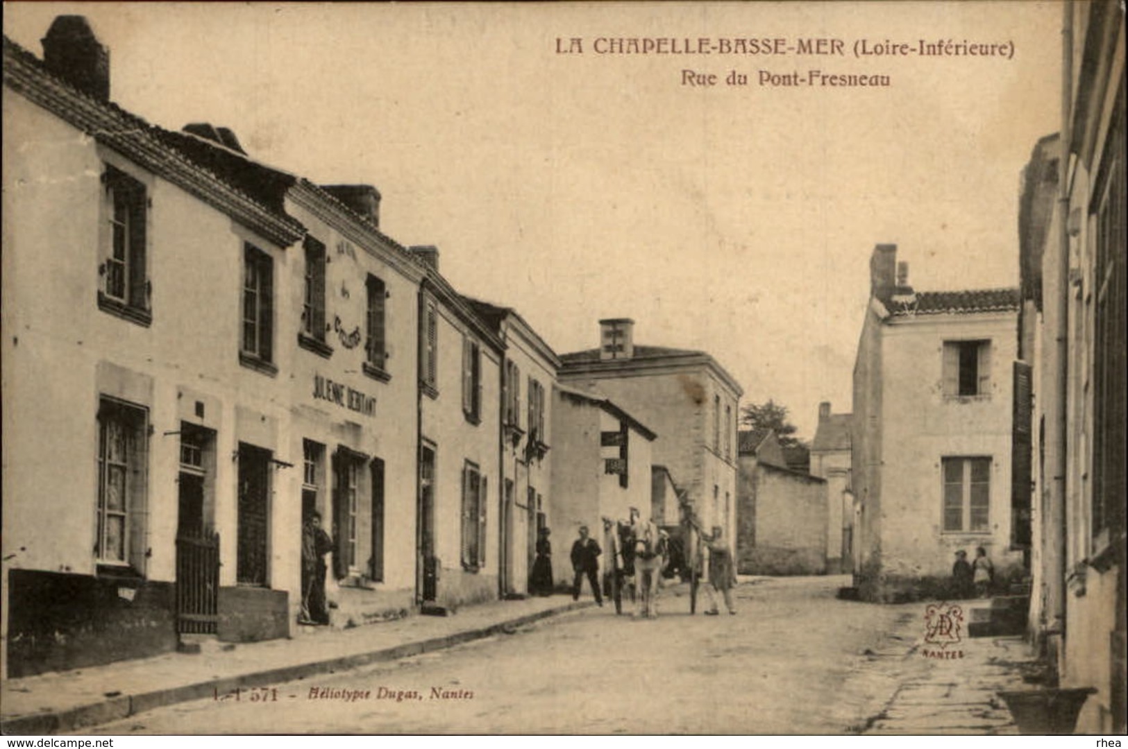 44 - LA CHAPELLE-BASSE-MER -