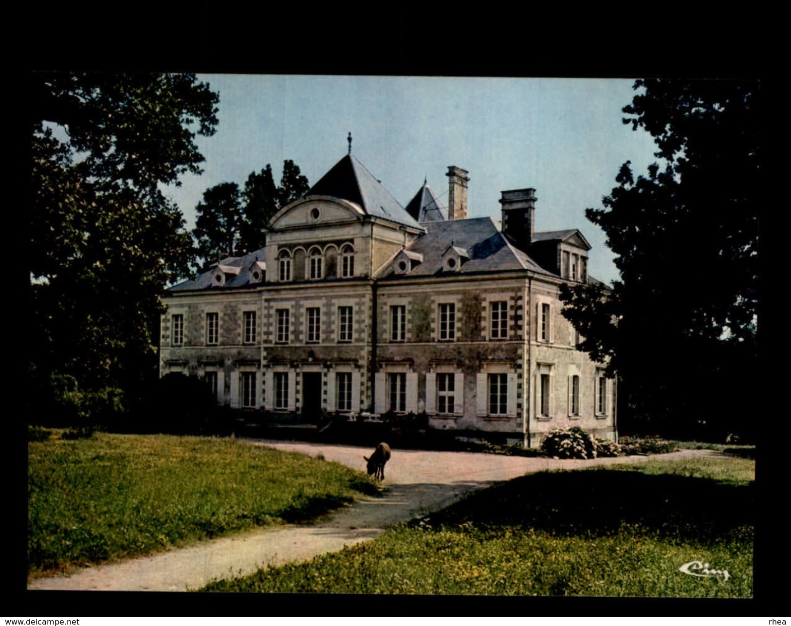 44 - SAINT-ETIENNE-DE-MONTLUC - chateau -