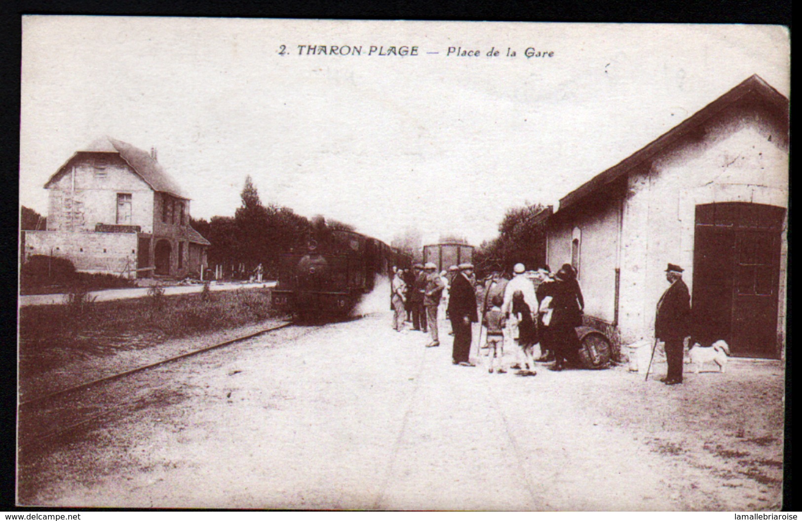 44, Tharon plage, place de la gare