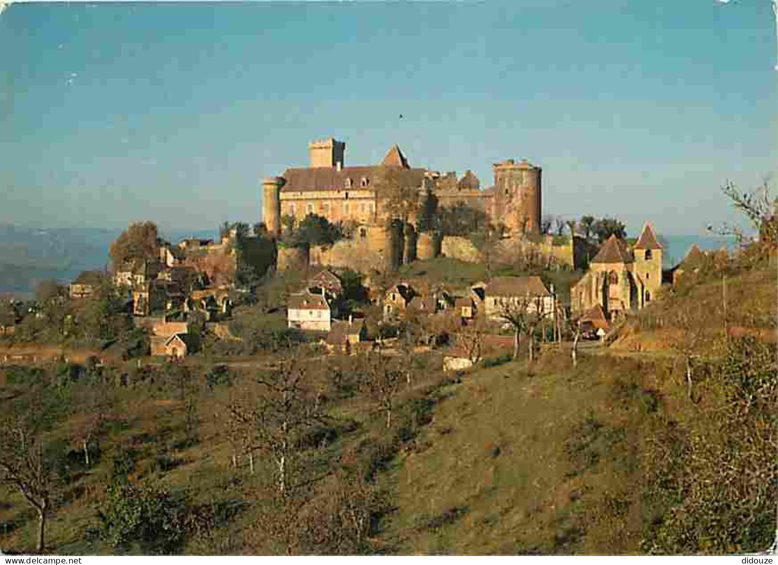 46 - Castelnau-Bretenoux - Le Château - CPM - Voir Scans Recto-Verso