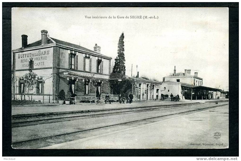 49 - Vue intérieure de la Gare de SEGRÉ