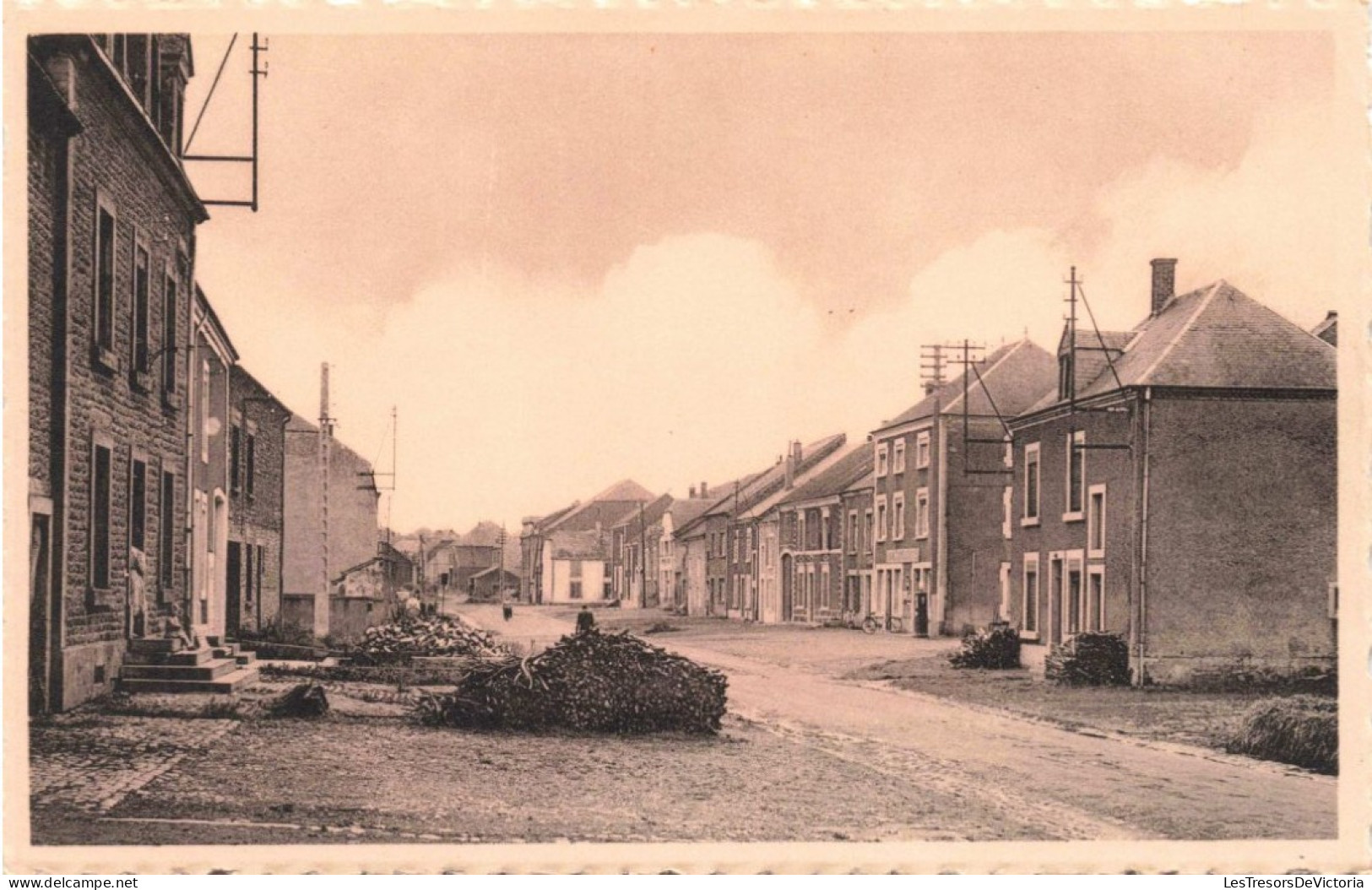 [-5%] BELGIQUE - Musson - Vieille rue vers Halanzy - Carte Postale Ancienne