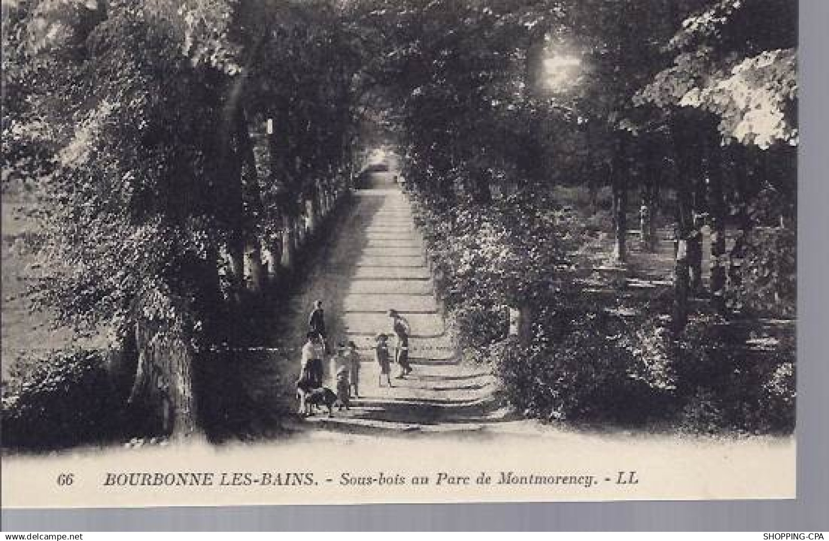 52 - Bourbonne les Bains - Parc de Montmorency