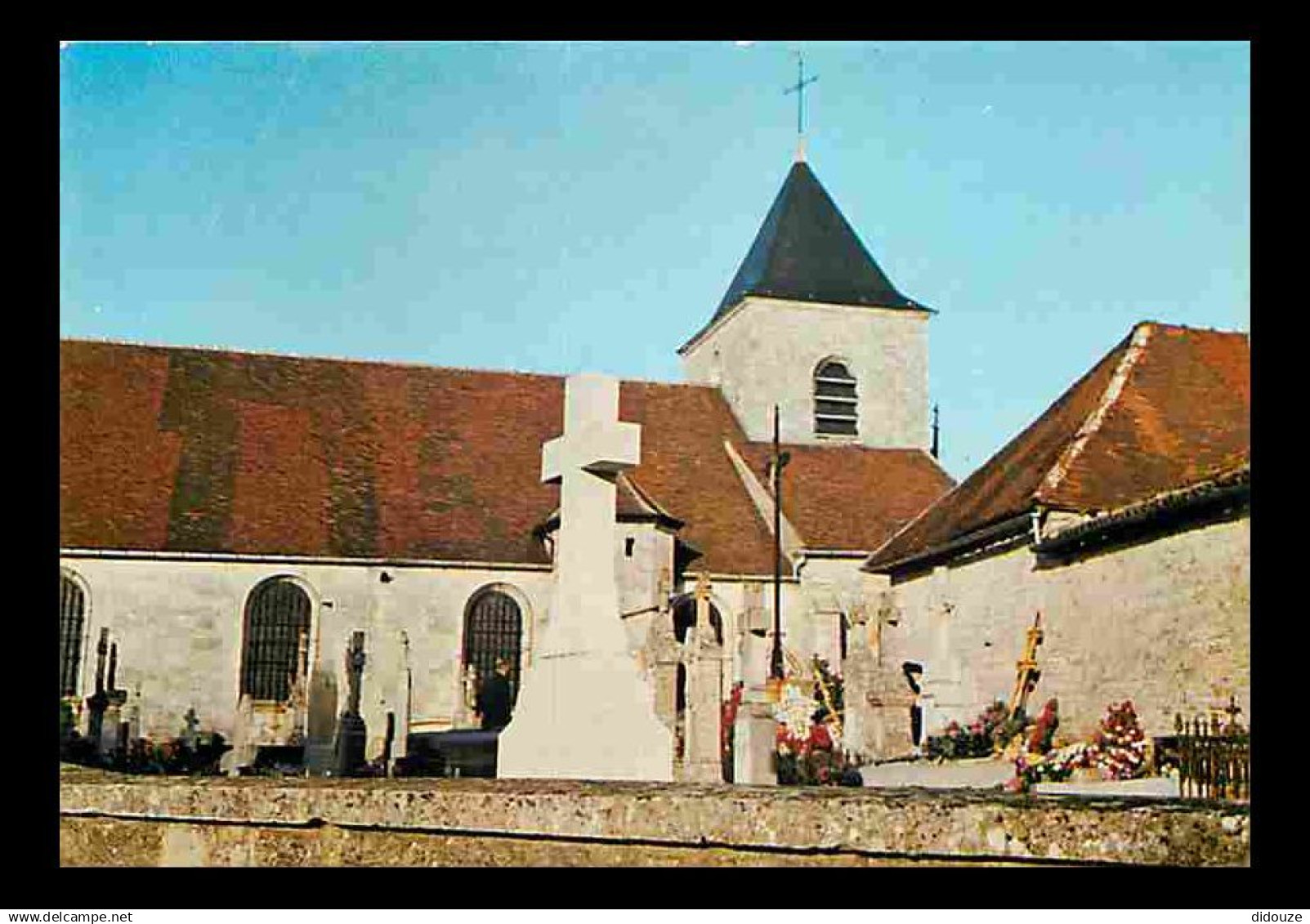 52 - Colombey les Deux Eglises - Le Cimetière - CPM - Voir Scans Recto-Verso