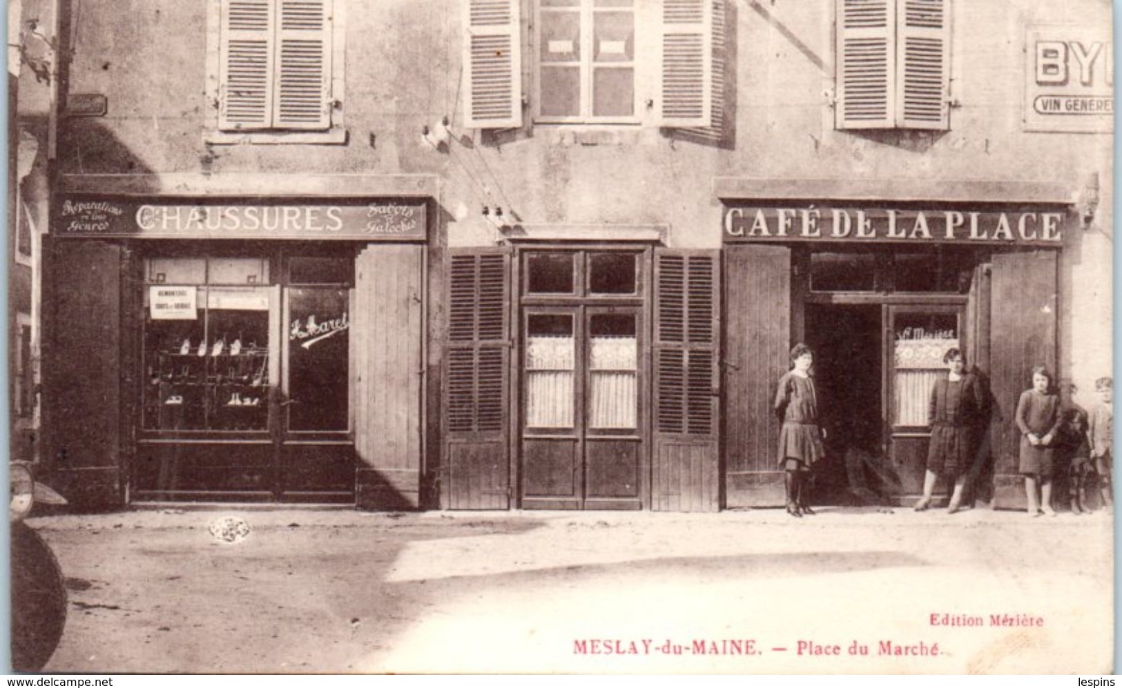 53 - MESLAY du MAINE -- Place du Marché