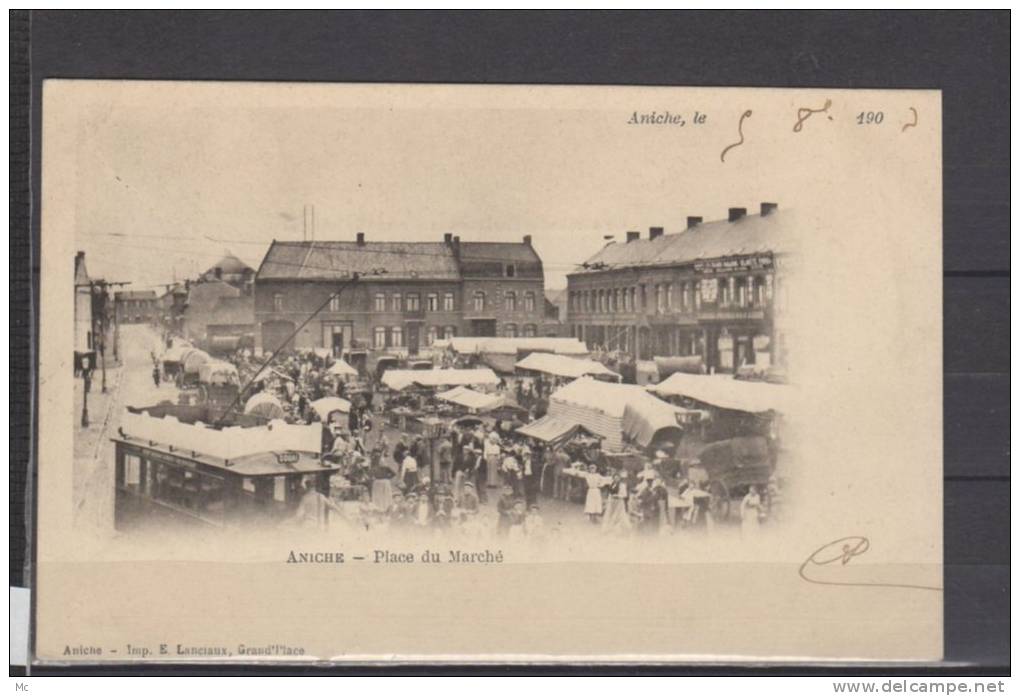 54 - Aniche  - Place du marché