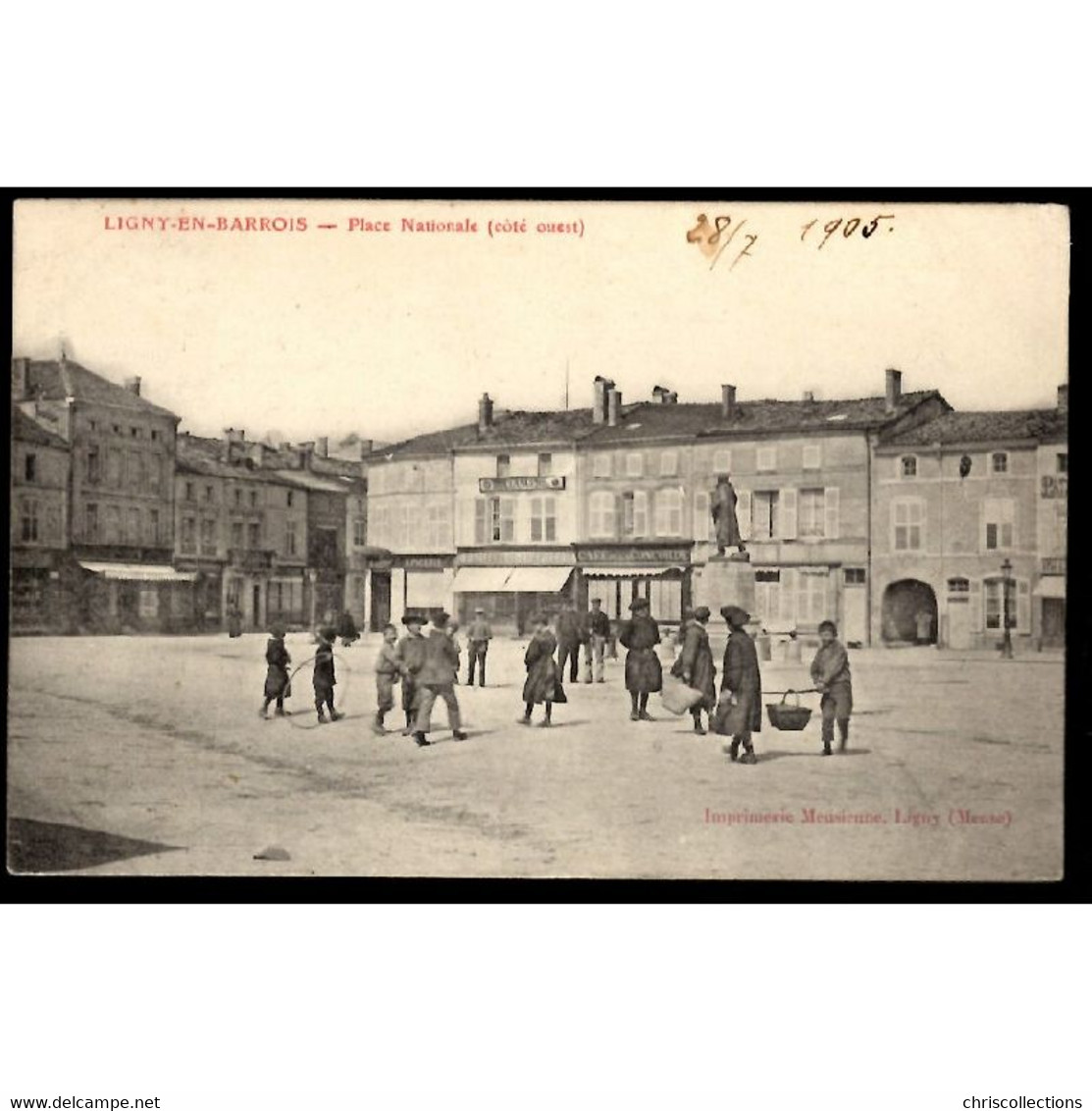 55 - LIGNY EN BARROIS (Meuse) - Place Nationale (Côté ouest)