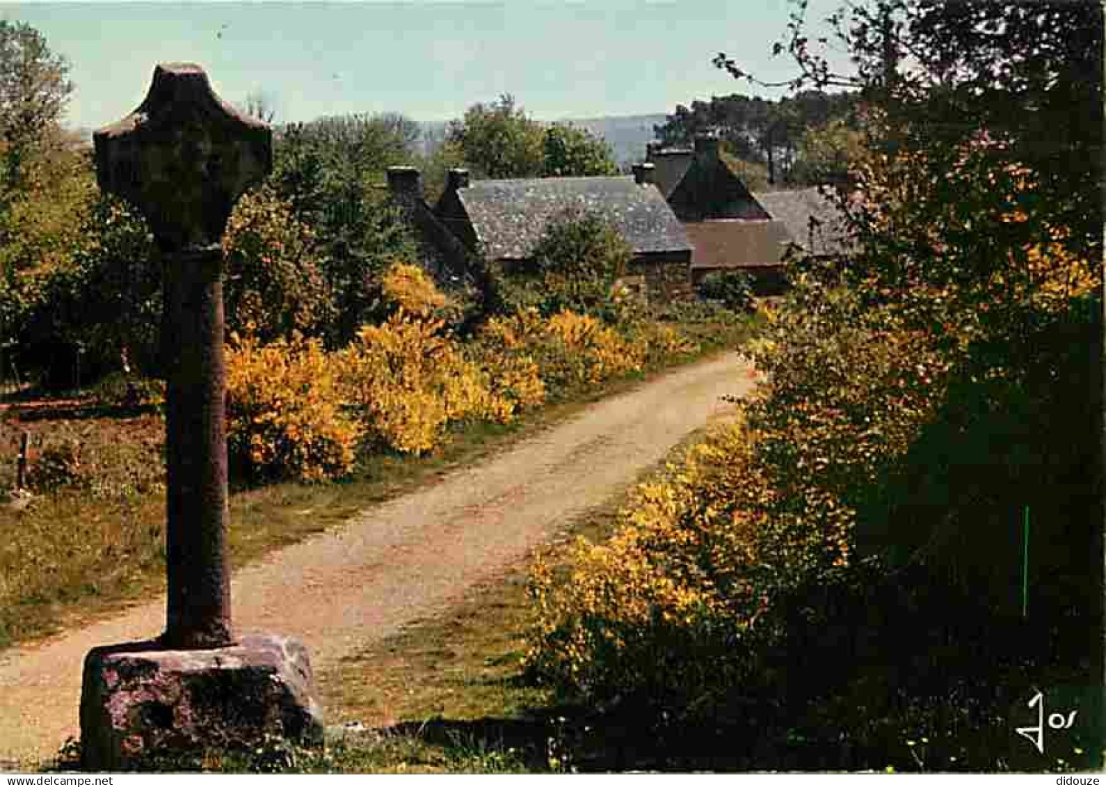 56 - Josselin - Croix de carrefour - Région de Josselin - CPM - Voir Scans Recto-Verso