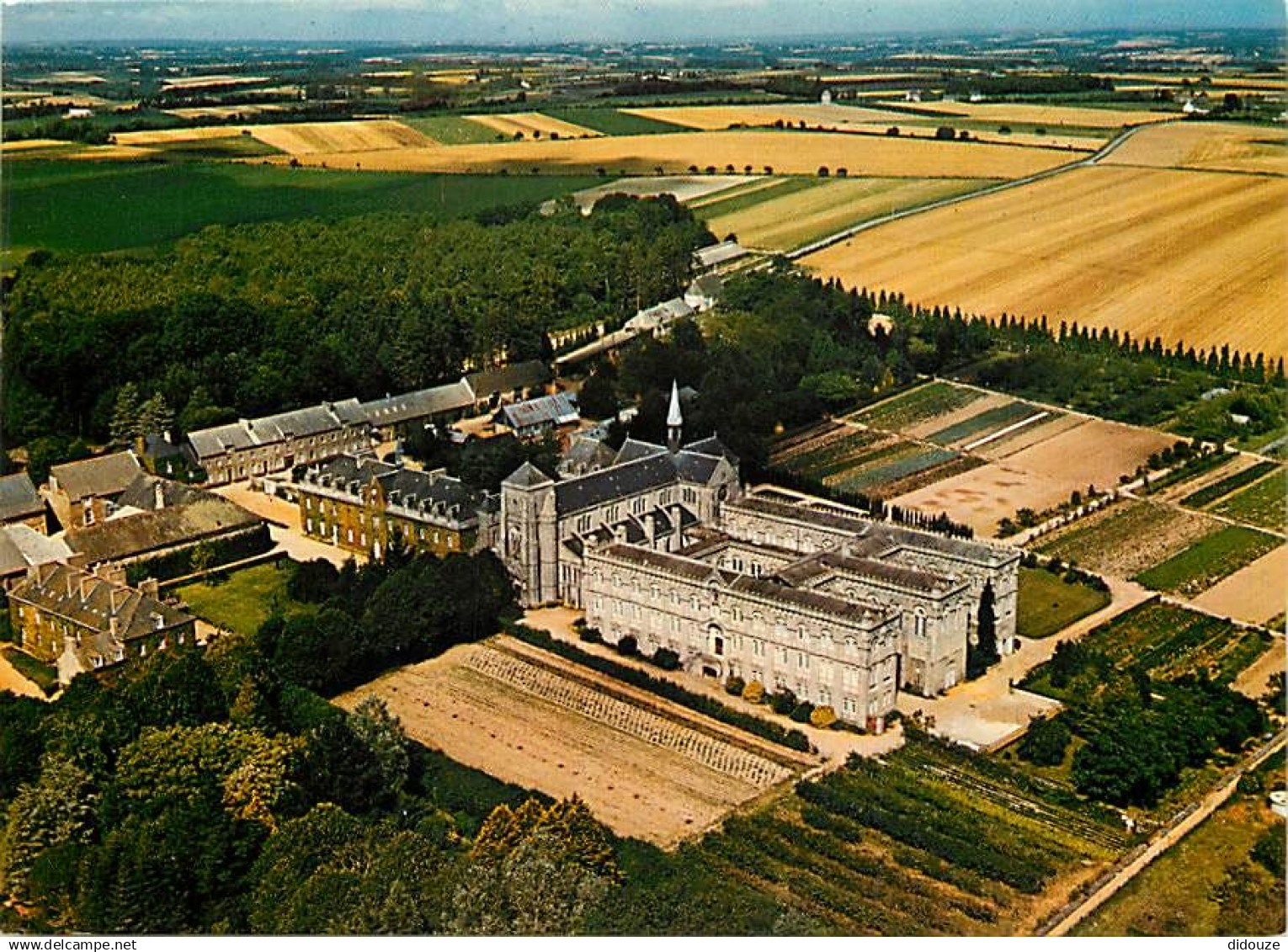 56 - Rohan - Abbaye Notre Dame de Timadeuc - Vue aérienne de l'Abbaye - CPM - Voir Scans Recto-Verso