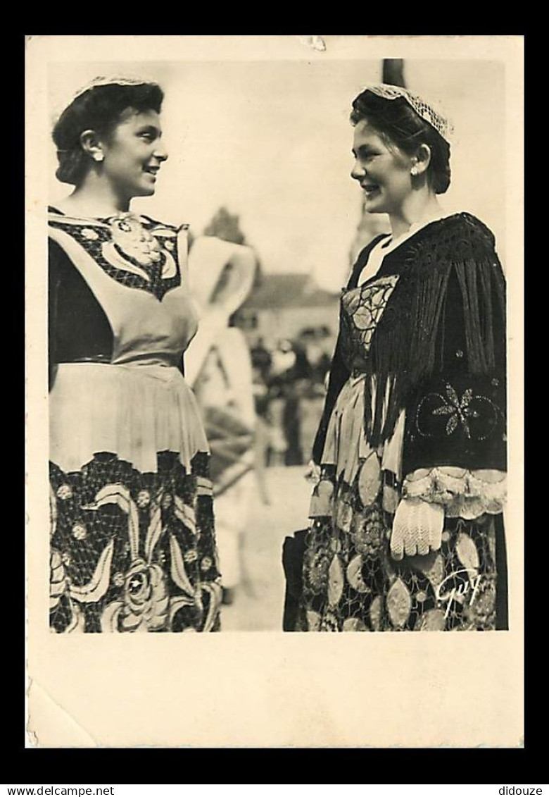 56 - Sainte Anne d'Auray - Costume breton de la région de Sainte Anne d'Auray - Animée - Folklore - CPSM grand format -