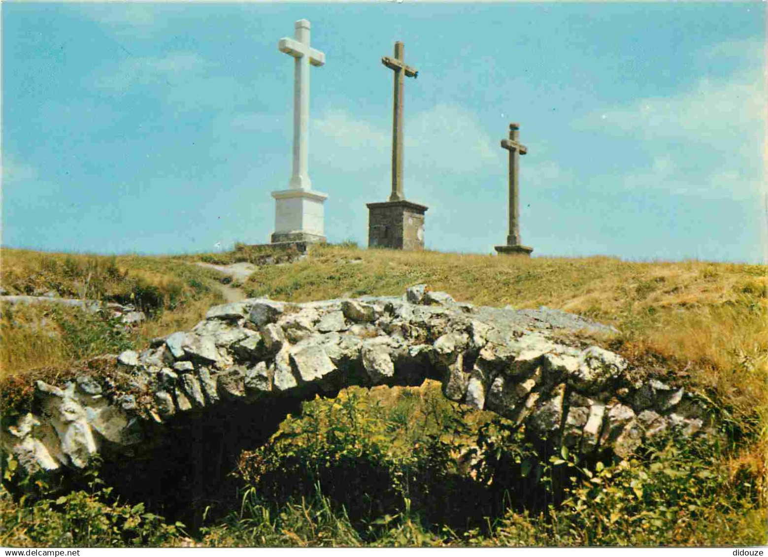 58 - Chateau Chinon - Le calvaire - CPM - Voir Scans Recto-Verso