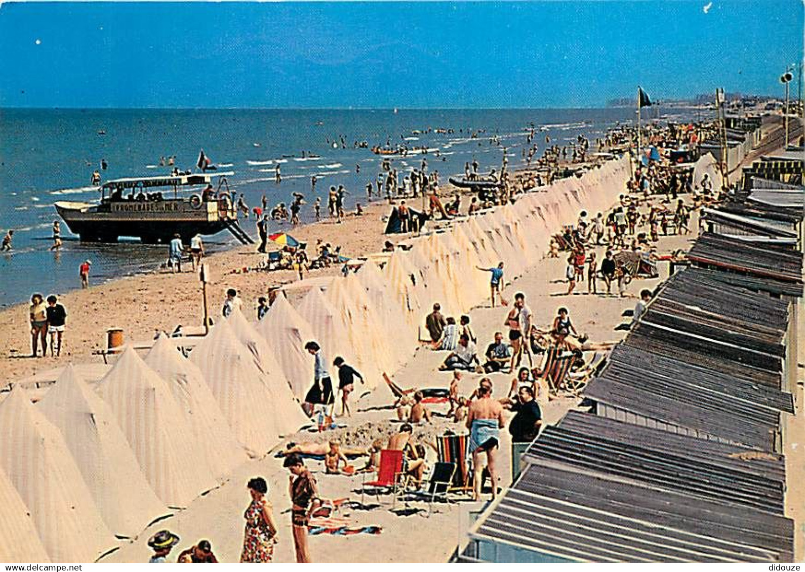 59 - Bray Dunes - La Digue et la Plage - Scènes de Plage - CPM - Voir Scans Recto-Verso