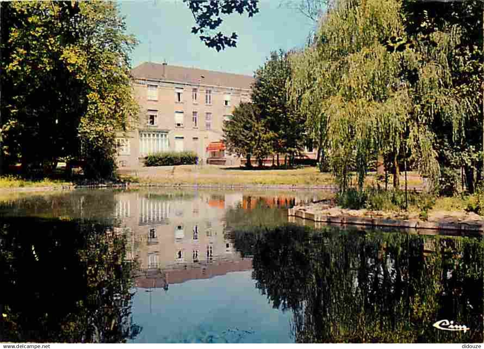 59 - Saint Amand les Eaux - L'Etablissement Thermal - CPM - Voir Scans Recto-Verso