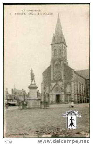 61 Briouze - 4. BRIOUZE - L'Eglise et le Monument - cpa