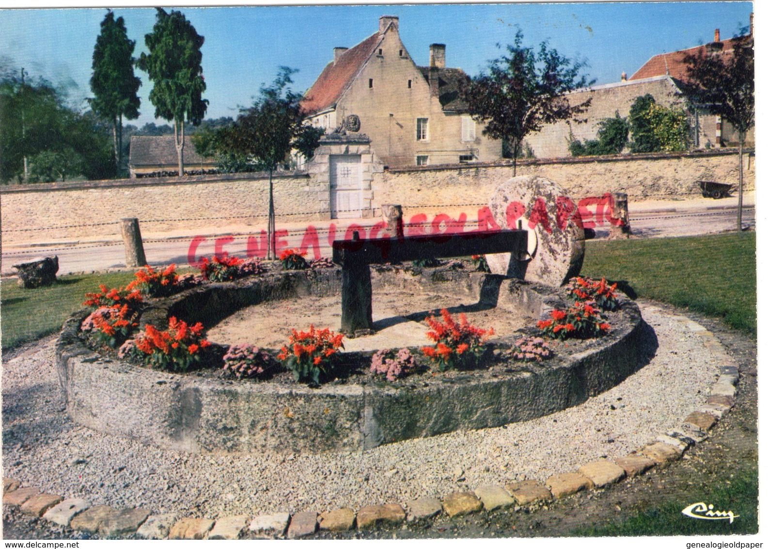 61 - PERVENCHERES- LE PRESSOIR FLEURI   ORNE