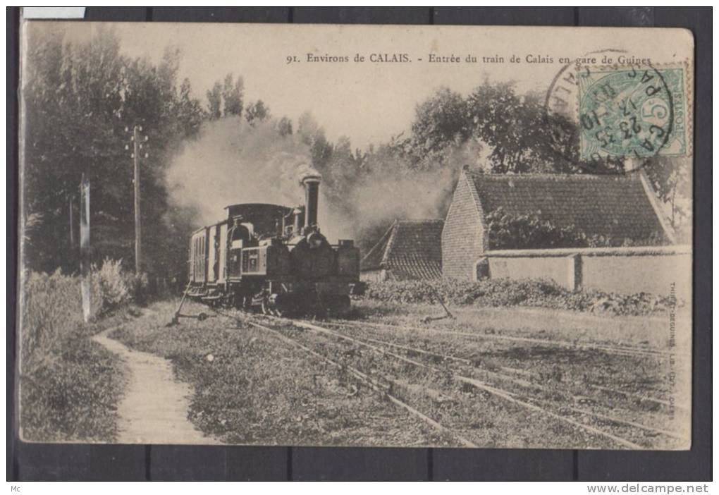 62 - Guines - Entrée du train de Calais en gare - Locomotive