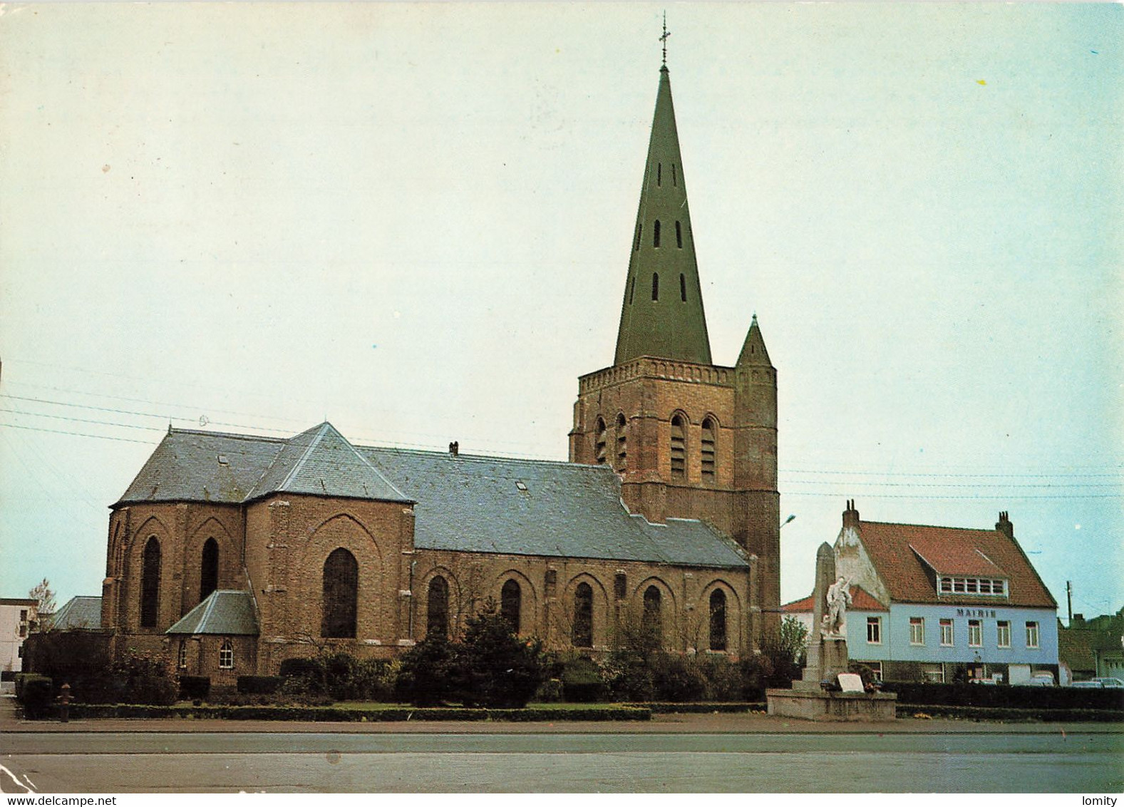 & 62 Oye Plage eglise mairie monument aux morts