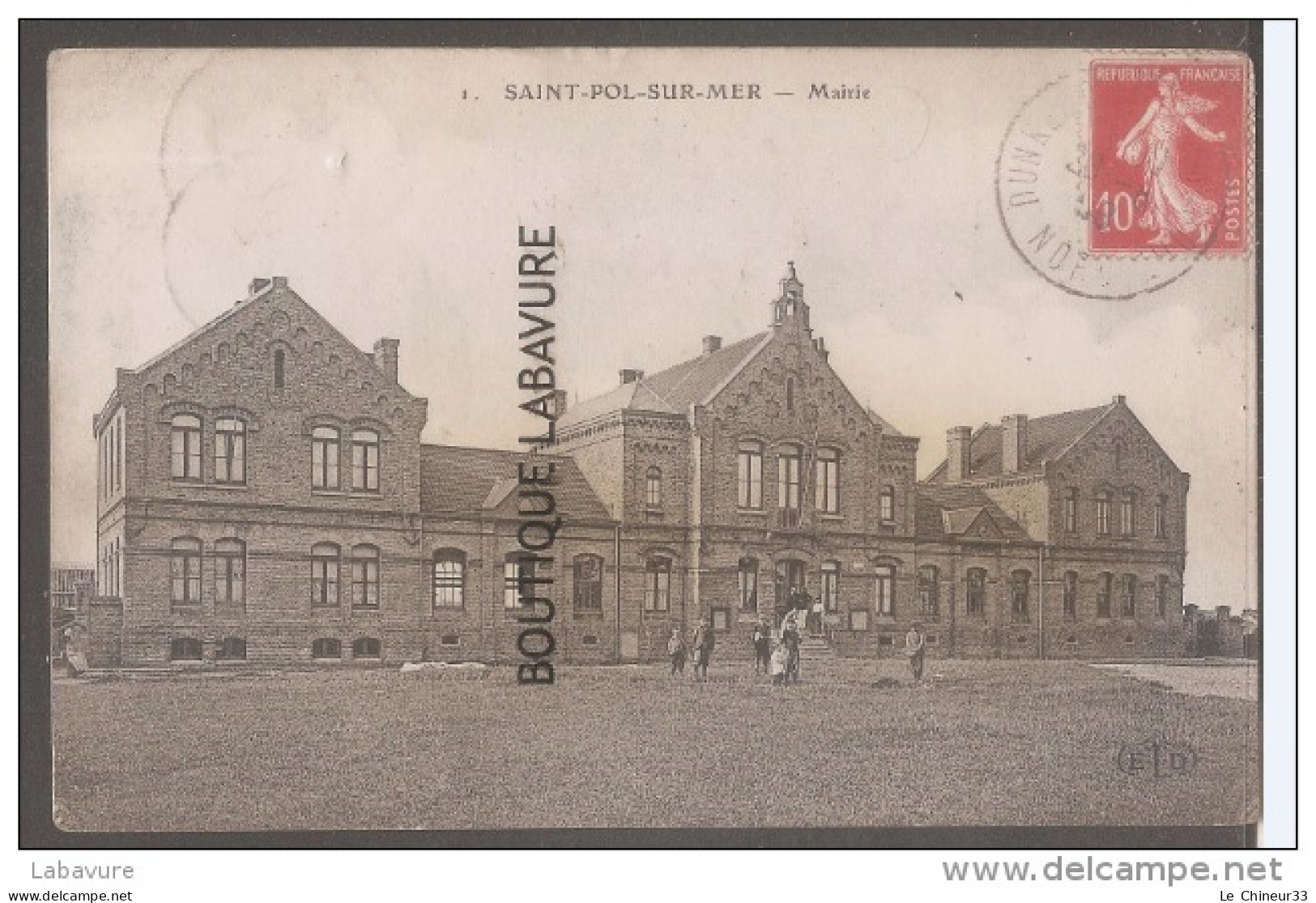 62----SAINT POL SUR MER---Mairie--animé