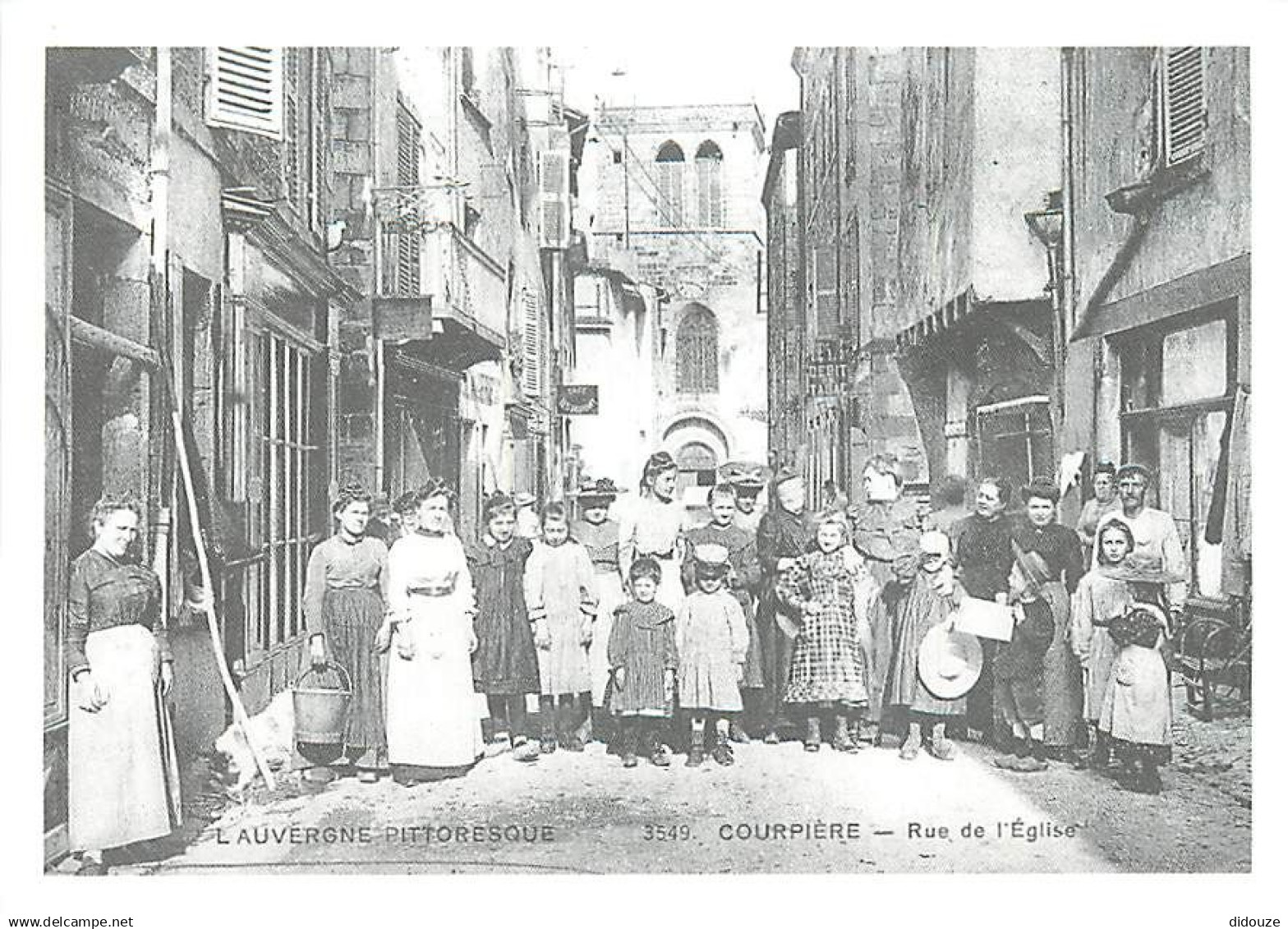 63 - Courpière - Rue de l'Eglise - CPM - Carte Neuve - Voir Scans Recto-Verso