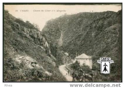 63 Thiers - 14  THIERS - Chemin des Usines et la Margeride - cpa