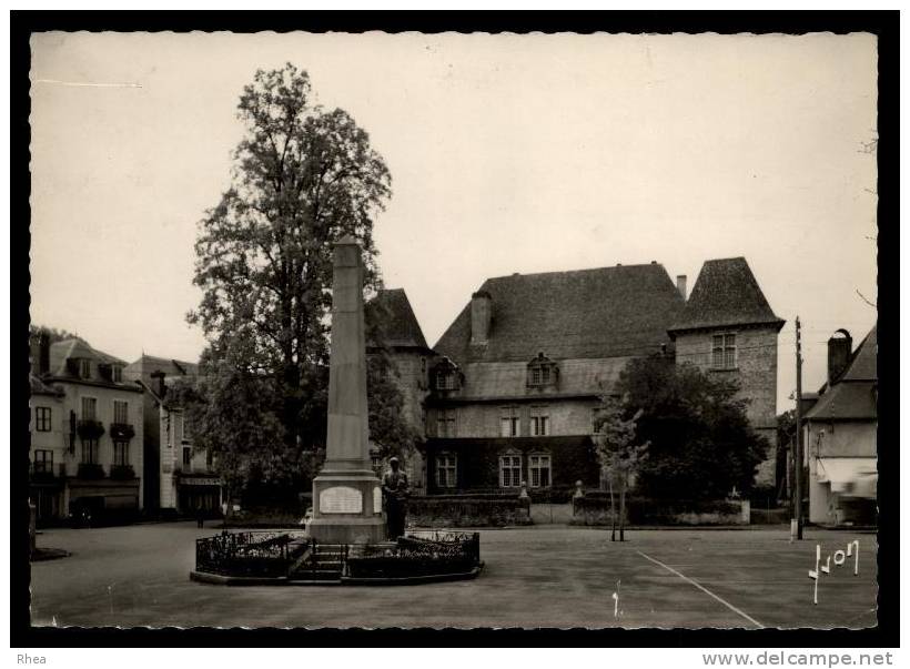 64 Mauléon-Licharre monument aux morts D64D K64371K C64371C RH062574