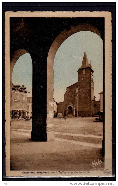 65 - Castelnau-Magnoac - L'Eglise vue de la Halle - Bleutée