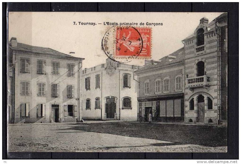 65 - Tournay - L'Ecole Primaire de Garçons - RARE !