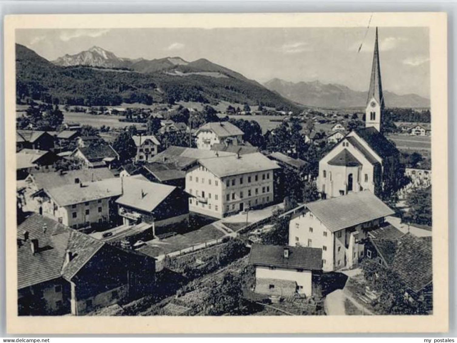 70028213 Bergen Chiemgau Bergen Chiemgau Hochgern Kampenwand * Bergen